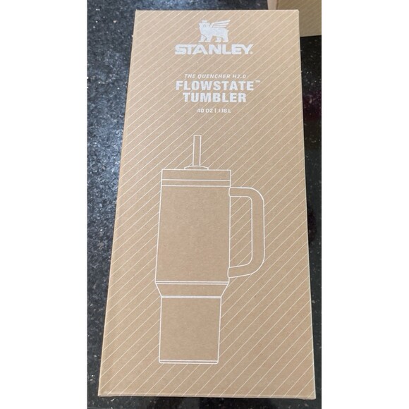 Hello Kitty 40 Oz Flowstate Quencher Tumbler Hot Pink New In Box - Picture 3 of 6